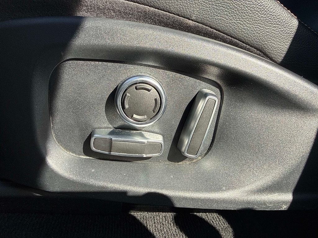 2019 Jaguar F-PACE 30t Prestige