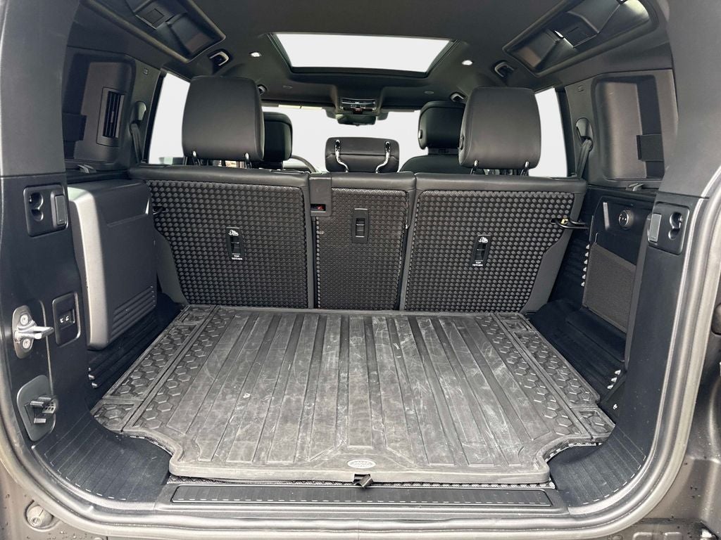 2023 Land Rover Defender 110 Carpathian Edition