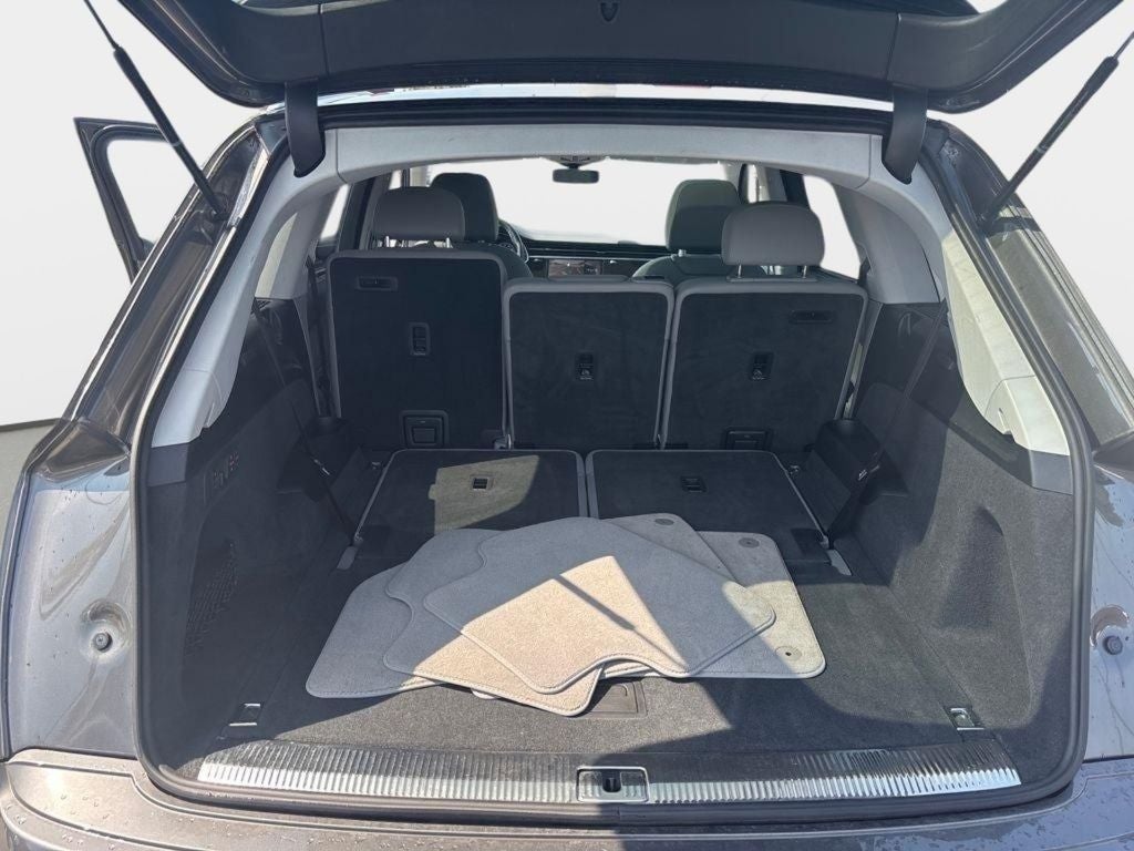 2023 Audi Q7 55 Prestige quattro