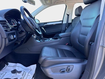 2016 Volkswagen Touareg V6 TDI Sport